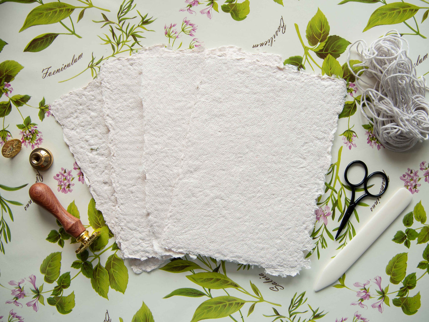 Carton Handmade Paper - 4 Sheets Set